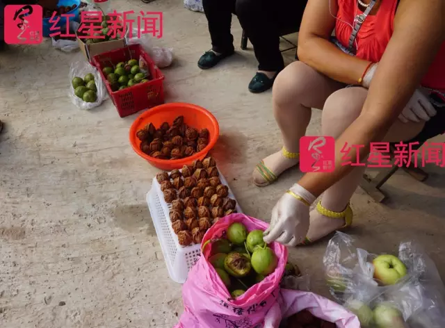 文玩核桃遇冷由幾萬一對降到5元沒人要？商戶否認(rèn)