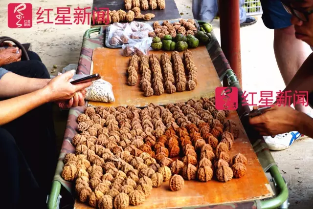 文玩核桃遇冷由幾萬一對降到5元沒人要？商戶否認(rèn)