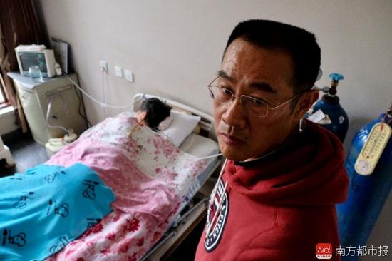 王煥凱說，要通過堅持刑事訴訟，換張津華和社會一個公道。（羅逸爵 攝）