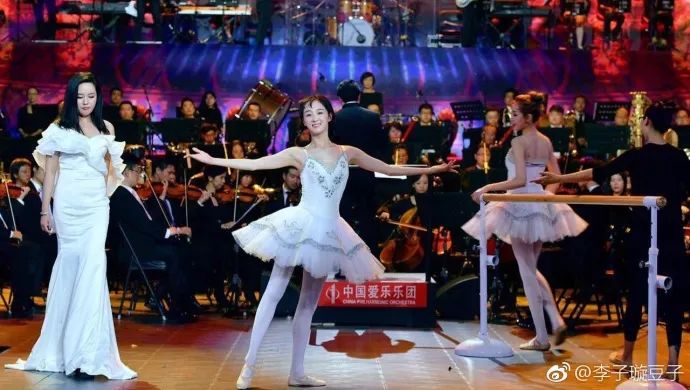 《創(chuàng)造101》主題曲公布，這個(gè)被吐槽油膩的c位是什么來頭？