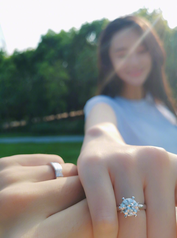 張馨予的婚紗成了淘寶爆款，知道價格后讓人大跌眼鏡！