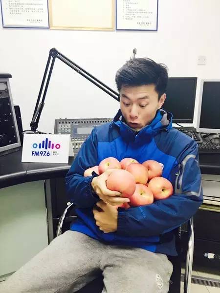 乖乖類！你們真的想用蘋果收買我