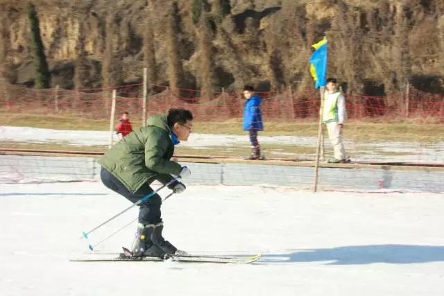 這幾個(gè)帥氣的姿勢(shì)，真的像專業(yè)級(jí)選手了呢