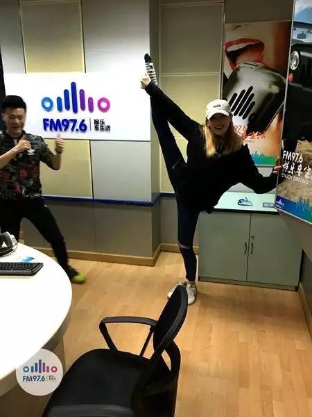 哇哦！都是帶功夫滴美人兒！