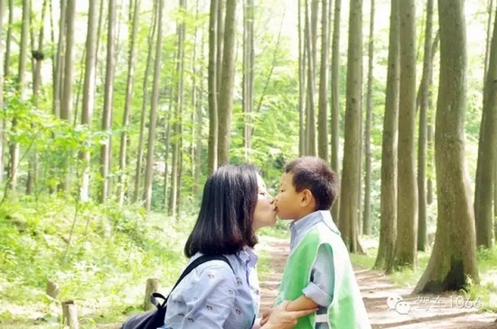 好暖心的畫(huà)面！