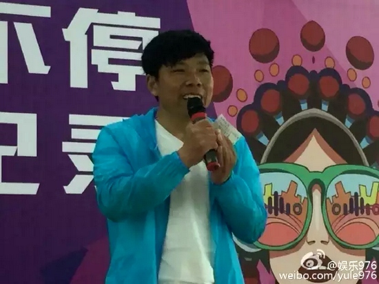 見(jiàn)證挑戰(zhàn)的戲迷代表陳紅森講述自己和戲曲的故事、見(jiàn)證歷史時(shí)刻的心情。