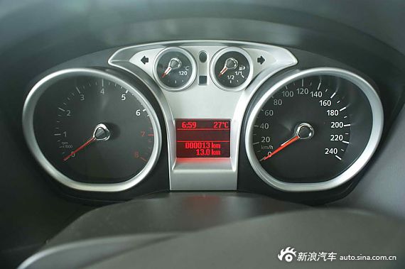 　?？怂箖蓭?jīng)典1.8MT 時尚型