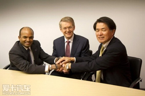 福特副總裁拉茲·奈爾、戴姆勒董事托馬斯·韋伯、日產(chǎn)副總裁山下光彥