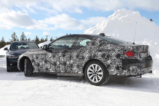 寶馬4系量產(chǎn)版內飾照 與新3系如出一轍