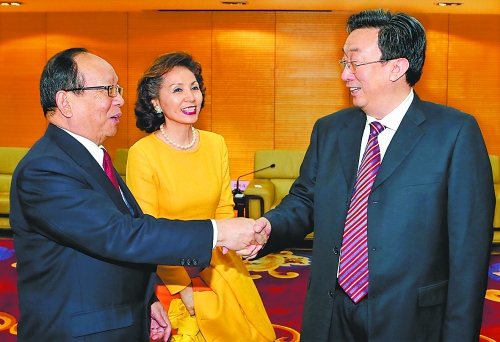 省委書記、省人大常委會(huì)主任郭庚茂在鄭州會(huì)見了前來參加癸巳年黃帝故里拜祖大典的中國(guó)國(guó)民黨副主席蔣孝嚴(yán)一