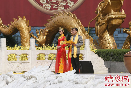 省委副書記、省政協(xié)主席葉冬松致歡迎詞。映象網記者 邵恰 攝