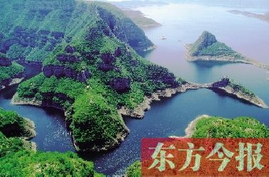 碧水藍(lán)天有綠色,是濟(jì)源人生活的愿望。如今,正是因?yàn)闈?jì)源有山有水,綠樹成蔭,很多在外工作的濟(jì)源人慢慢選擇回家鄉(xiāng)買房定居。