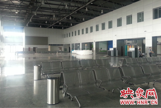 鄭州新客運(yùn)北站候車大廳。