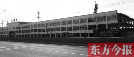 家居建材城已經(jīng)封頂，可耿莊村的安置房還未見蹤影。