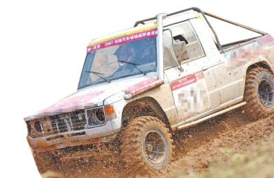 皮卡因既有轎車的舒適性，又有貨車的載貨能力，同時也具備較強的越野性能，深受廣大車友喜愛。