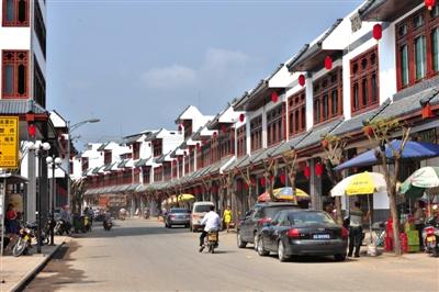 2014年3月16日，海南瓊海市，正在進(jìn)行城鎮(zhèn)化改造的萬(wàn)泉鎮(zhèn)新貌。圖/CFP