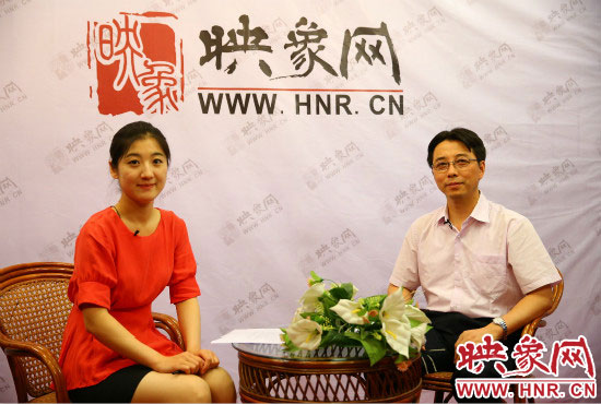 南京大學河南招生組負責人武港山教授做客映象網(wǎng)2014高招“名校面對面”系列視頻訪談。