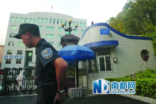 　中標(biāo)的美發(fā)公司注冊地點就在羅湖公安分局巡警大隊里面。