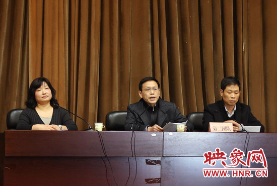 第二組競聘團隊，胡士才（中）朱金星（右）趙瑞瑩（左）。