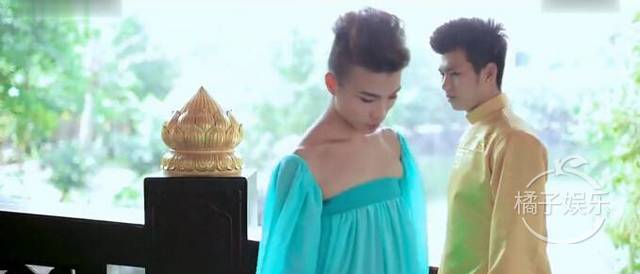 因?yàn)樽约旱哪腥瞬粻?zhēng)氣，分手了...