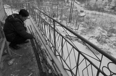 隗永寶補(bǔ)償給村民的鋼筋。京華時(shí)報(bào)記者 韓林君 攝