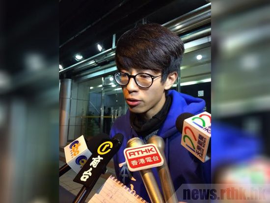 黃臺仰因設(shè)想?yún)⑴c旺角暴亂被香港警方拘捕，被指涉嫌參與旺角暴動。