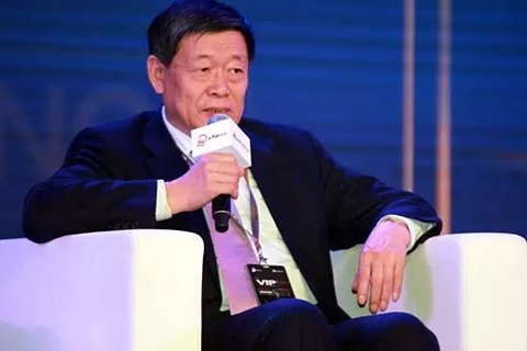 在2015(第八屆)金麒麟論壇上，山東魏橋創(chuàng)業(yè)集團董事長張士平表示，要想企業(yè)搞得好，必須讓員工過得好，我們企業(yè)負責為員工蓋房子，保證每個員工有一套房子，從90平方到160平方不等，這就解決了把農(nóng)村勞動力轉(zhuǎn)移到城市的問題，也解決了我們的職工家屬的問題，叫職工真正以企業(yè)為家。