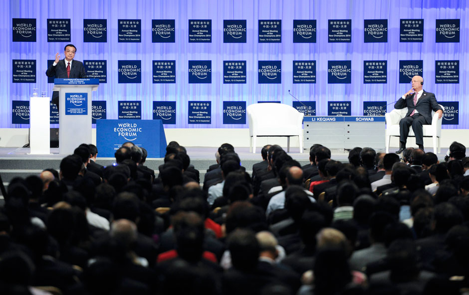 李克強(qiáng)總理出席夏季達(dá)沃斯論壇并發(fā)表開(kāi)幕式致辭。
