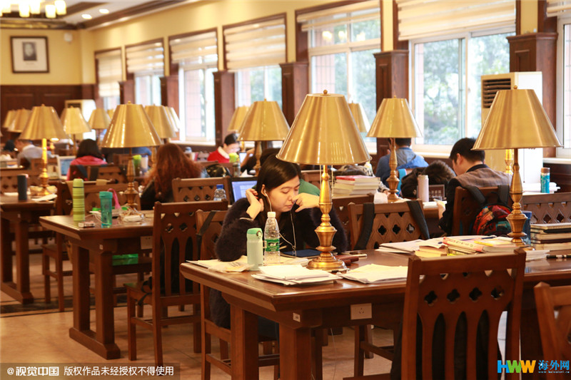 重慶大學(xué)改造翻新的“民國風(fēng)圖書館”走紅網(wǎng)絡(luò)，引得無數(shù)網(wǎng)友點(diǎn)贊