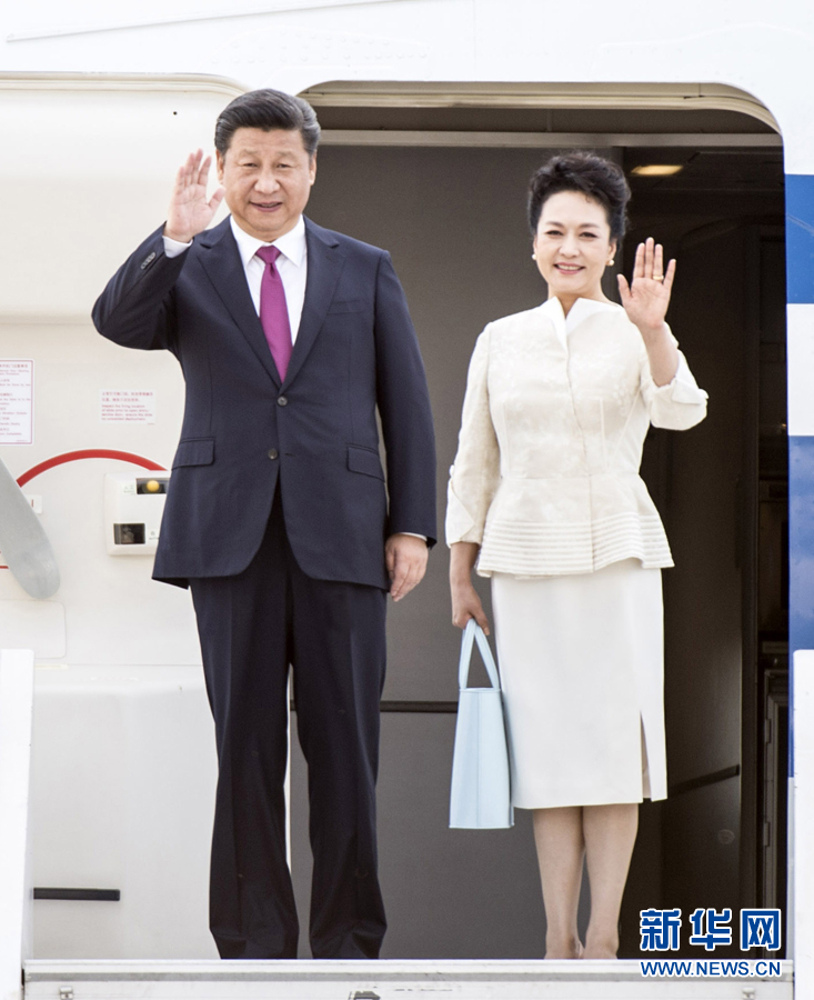 習(xí)近平抵達(dá)華沙 開始對(duì)波蘭共和國進(jìn)行國事訪問