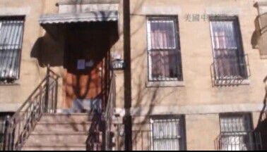 華人民宅私自改建成家庭旅館出租。（美國中文網）