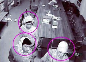 印度警方15日說，當(dāng)局已確認(rèn)涉嫌輪奸七旬修女的部分嫌疑人身份，正懸賞10萬盧比（約1500美元）通緝