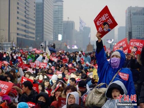 11月26日，韓國爆發(fā)“親信干政”事件后第五輪大規(guī)模集會。