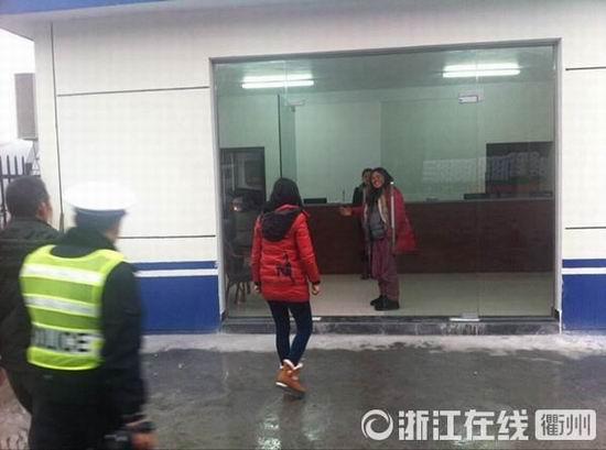 農(nóng)婦錢(qián)包被偷難乘車(chē) 暴走1千里回家弄錯(cuò)方向