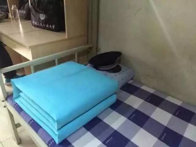 這個學(xué)校的男生宿舍火了！女同學(xué)都喊著要嫁