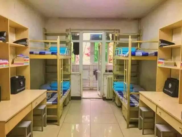 這個學(xué)校的男生宿舍火了！女同學(xué)都喊著要嫁