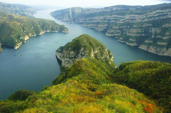 到黃河三峽“飛”黃河、拜孔子、探溶洞