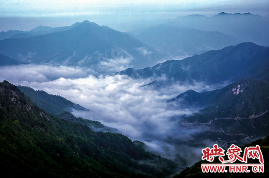 美不勝收 爬山、游園、賞奇觀（組圖）