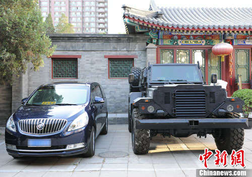 輕型聯(lián)合越野戰(zhàn)力與別克GL8商務(wù)MPV車(chē)對(duì)比。張龍?jiān)茢z