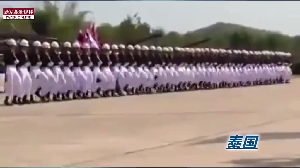 那些年摩托、樹人、斧頭兵上演的有趣閱兵式