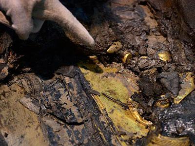 西漢?；韬钅箍脊牛菏赚F(xiàn)金板金餅