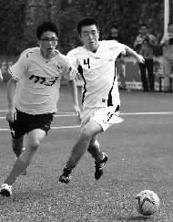 　海馬汽車隊(duì)建隊(duì)已久，曾參加過全國性的草根足球聯(lián)賽，并取得過好名次