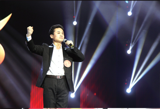 周雷達(dá)獲得成人組冠軍 周雷達(dá)獲得成人組冠軍