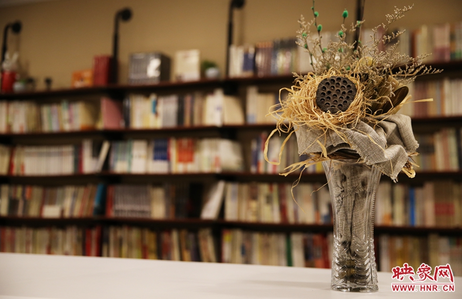 書店內(nèi)的裝飾。