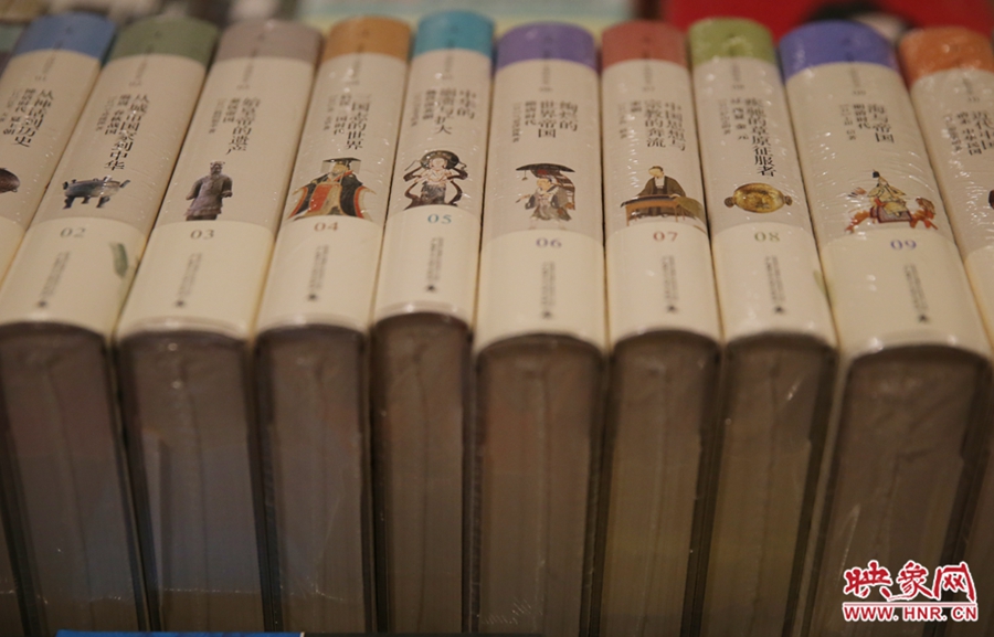 書店內(nèi)的書。