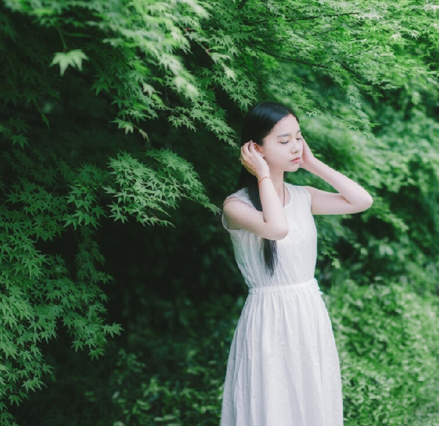 同濟90后學(xué)霸女神?；?顏值爆表清純迷人